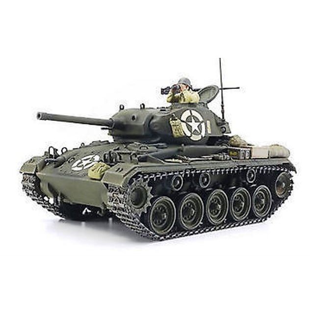 US Light Tank M24 Chaffee