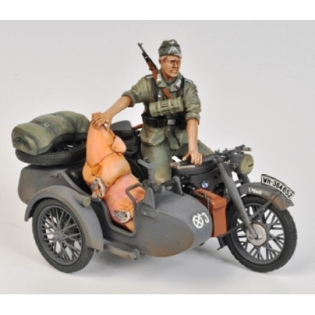 German Motorcycle R12 With Sidecar & Crew