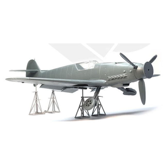 German Luftwaffe Jack Stand Set