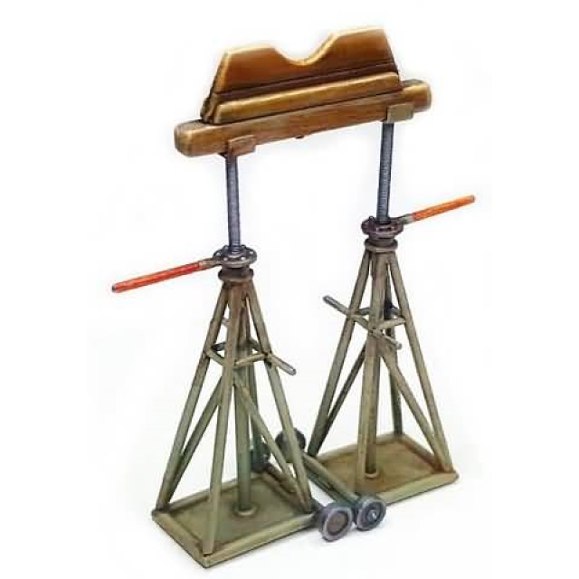 German Luftwaffe Jack Stand Set Extended Edition