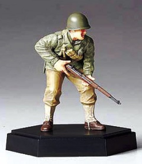 Fully assembled & painted 1/35 scale models series